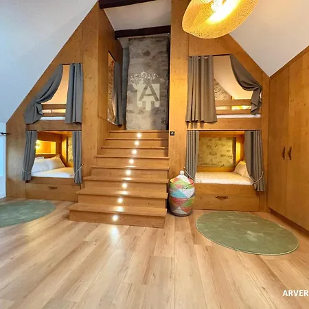 Holiday home Maison Edouard Lanobre